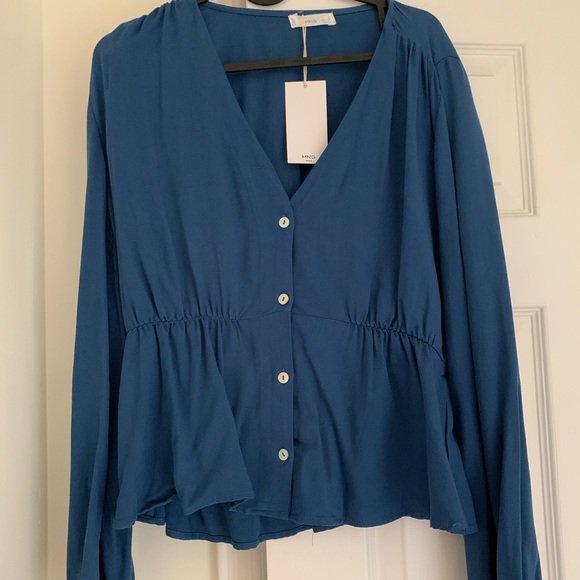 NWT Mango Blue Ruched Flowing Blouse - Picture 4 of 4